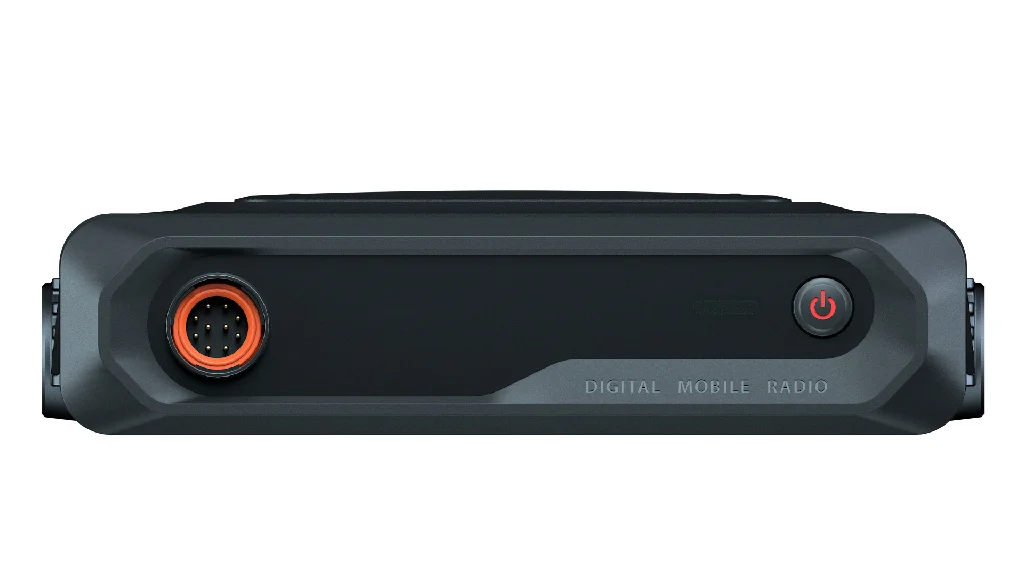 Hytera HM658 hero view